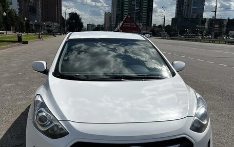 Hyundai i30 II рестайлинг, 2015 год, 1 250 000 рублей, 2 фотография