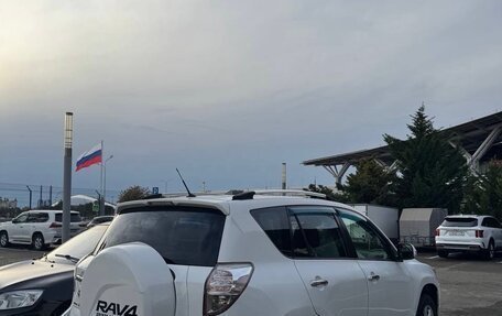 Toyota RAV4, 2011 год, 1 200 000 рублей, 2 фотография