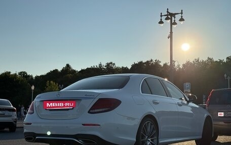 Mercedes-Benz E-Класс, 2020 год, 5 150 000 рублей, 5 фотография