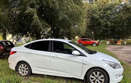 Hyundai Solaris II рестайлинг, 2016 год, 900 000 рублей, 5 фотография