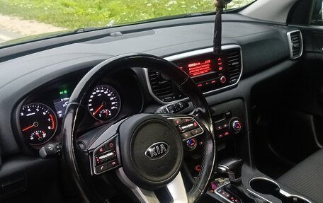KIA Sportage IV рестайлинг, 2018 год, 2 010 000 рублей, 8 фотография