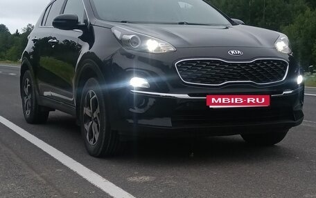 KIA Sportage IV рестайлинг, 2018 год, 2 010 000 рублей, 2 фотография