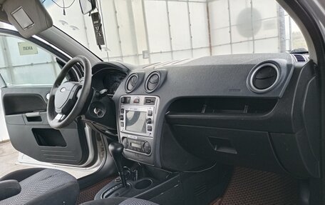 Ford Fusion I, 2010 год, 550 000 рублей, 8 фотография