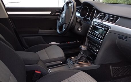 Skoda Superb III рестайлинг, 2012 год, 1 540 000 рублей, 9 фотография