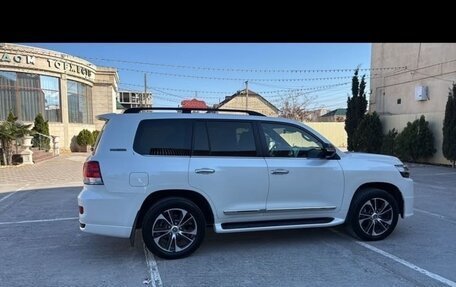Toyota Land Cruiser 200, 2020 год, 800 000 рублей, 1 фотография