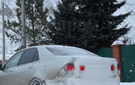 Toyota Altezza, 2001 год, 900 000 рублей, 5 фотография