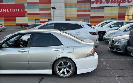 Toyota Altezza, 2001 год, 900 000 рублей, 13 фотография