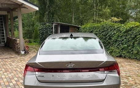 Hyundai Elantra, 2021 год, 1 850 000 рублей, 5 фотография