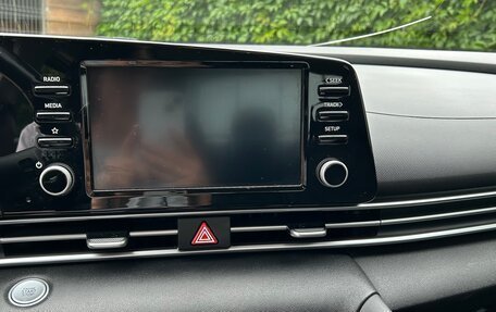 Hyundai Elantra, 2021 год, 1 850 000 рублей, 15 фотография