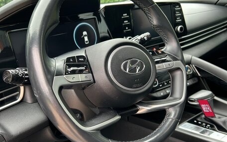 Hyundai Elantra, 2021 год, 1 850 000 рублей, 14 фотография