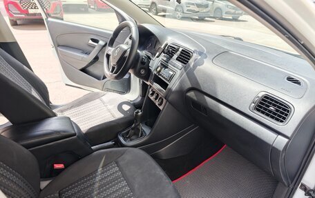 Volkswagen Polo VI (EU Market), 2016 год, 675 000 рублей, 15 фотография