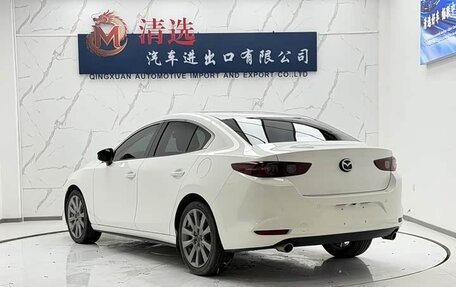 Mazda 3, 2022 год, 1 800 999 рублей, 4 фотография
