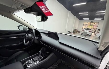 Mazda 3, 2022 год, 1 800 999 рублей, 13 фотография