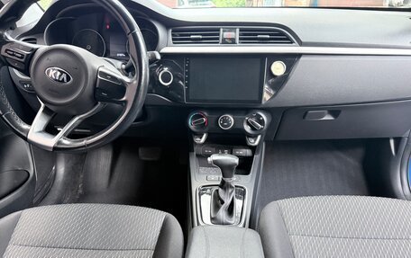 KIA Rio IV, 2018 год, 1 490 000 рублей, 3 фотография