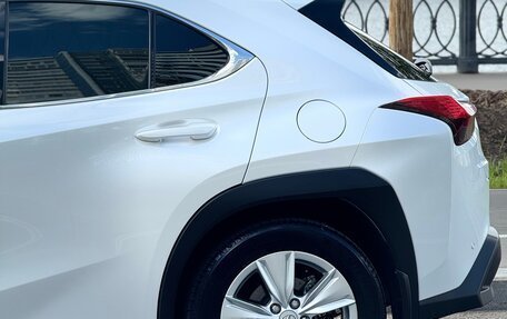 Lexus UX I, 2019 год, 3 050 000 рублей, 6 фотография