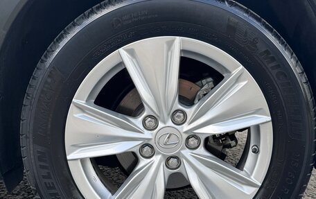 Lexus UX I, 2019 год, 3 050 000 рублей, 16 фотография