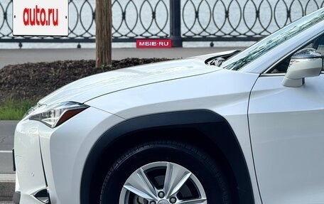 Lexus UX I, 2019 год, 3 050 000 рублей, 5 фотография