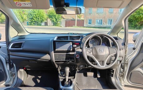 Honda Fit III, 2013 год, 1 050 000 рублей, 22 фотография