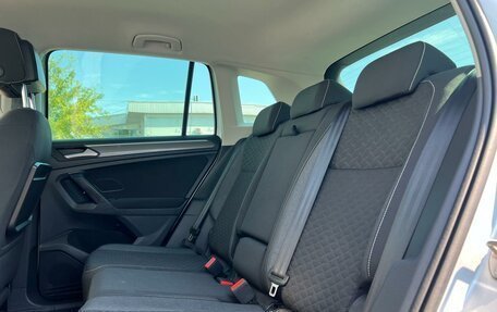 Volkswagen Tiguan II, 2018 год, 2 698 000 рублей, 4 фотография