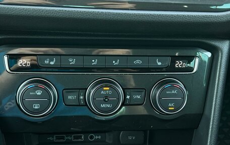 Volkswagen Tiguan II, 2018 год, 2 698 000 рублей, 10 фотография