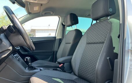 Volkswagen Tiguan II, 2018 год, 2 698 000 рублей, 14 фотография