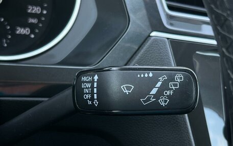 Volkswagen Tiguan II, 2018 год, 2 698 000 рублей, 18 фотография
