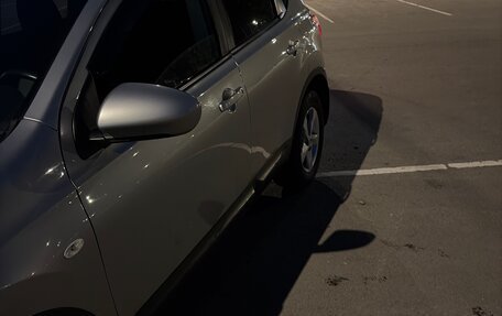 Nissan Qashqai, 2010 год, 900 000 рублей, 2 фотография