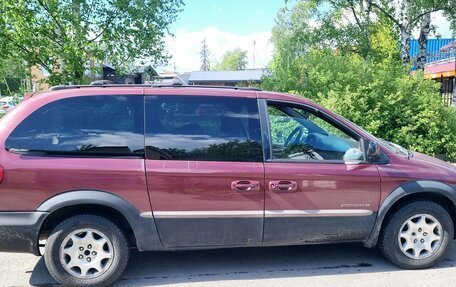Dodge Caravan IV, 2001 год, 560 000 рублей, 2 фотография
