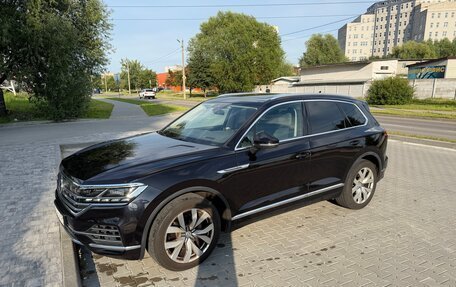 Volkswagen Touareg III, 2018 год, 4 900 000 рублей, 4 фотография