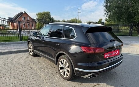 Volkswagen Touareg III, 2018 год, 4 900 000 рублей, 6 фотография