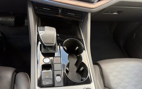 Volkswagen Touareg III, 2018 год, 4 900 000 рублей, 10 фотография