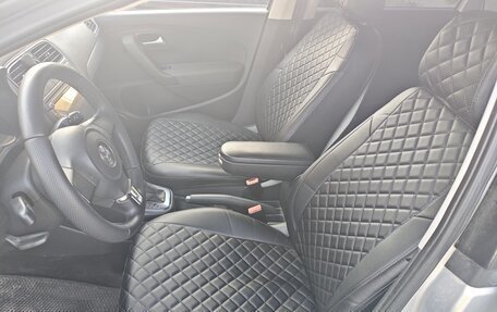 Volkswagen Polo VI (EU Market), 2010 год, 600 000 рублей, 6 фотография