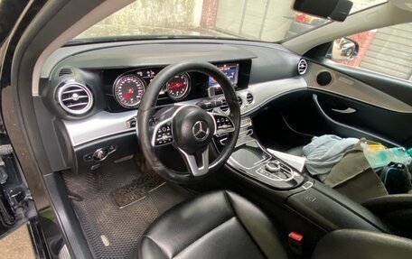Mercedes-Benz E-Класс, 2019 год, 1 830 000 рублей, 12 фотография