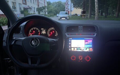 Volkswagen Polo VI (EU Market), 2015 год, 1 000 000 рублей, 7 фотография
