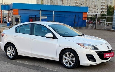Mazda 3, 2011 год, 1 200 000 рублей, 2 фотография