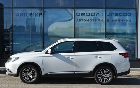 Mitsubishi Outlander III рестайлинг 3, 2015 год, 1 630 000 рублей, 8 фотография