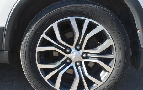 Mitsubishi Outlander III рестайлинг 3, 2015 год, 1 630 000 рублей, 9 фотография