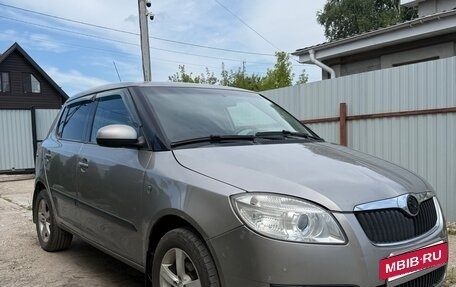 Skoda Fabia II, 2009 год, 550 000 рублей, 3 фотография
