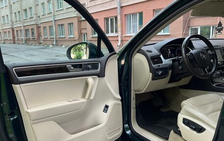 Volkswagen Touareg III, 2012 год, 2 200 000 рублей, 16 фотография