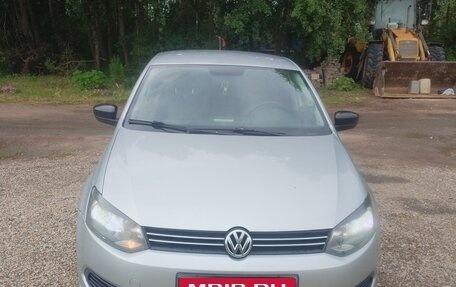 Volkswagen Polo VI (EU Market), 2013 год, 650 000 рублей, 1 фотография