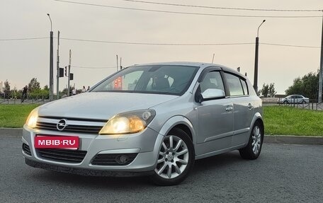 Opel Astra H, 2004 год, 170 000 рублей, 1 фотография