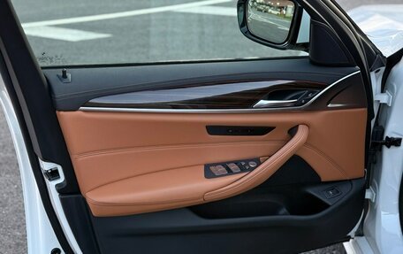 BMW 5 серия, 2021 год, 4 500 000 рублей, 15 фотография