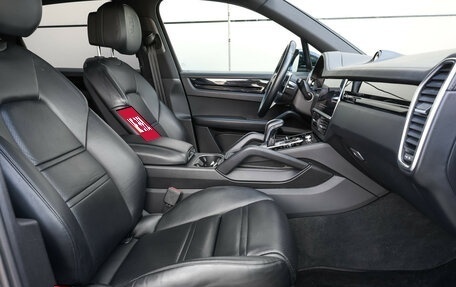 Porsche Cayenne III, 2018 год, 5 177 000 рублей, 10 фотография