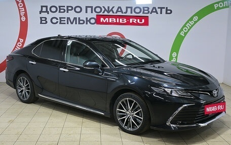 Toyota Camry, 2023 год, 3 500 000 рублей, 4 фотография