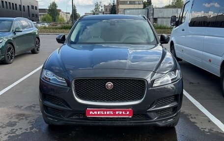 Jaguar F-Pace, 2016 год, 2 200 000 рублей, 1 фотография