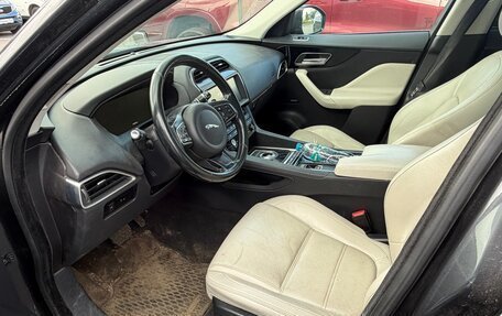 Jaguar F-Pace, 2016 год, 2 200 000 рублей, 8 фотография