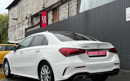 Mercedes-Benz A-Класс, 2020 год, 2 800 000 рублей, 3 фотография