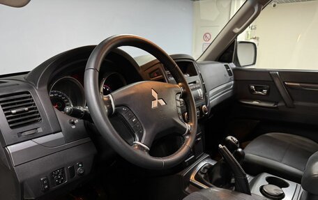 Mitsubishi Pajero IV, 2008 год, 1 349 000 рублей, 10 фотография