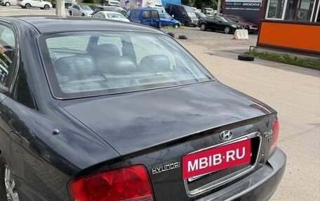 Hyundai Sonata IV рестайлинг, 2005 год, 160 000 рублей, 3 фотография