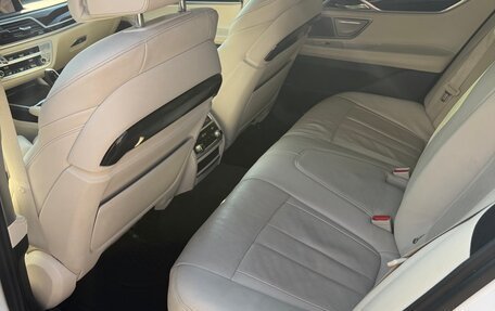 BMW 7 серия, 2017 год, 3 500 000 рублей, 10 фотография